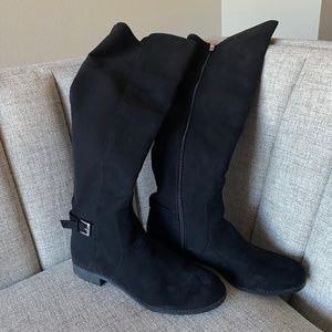 Black microsuede Riding Boots by Liz Claiborne in Wide Shaft